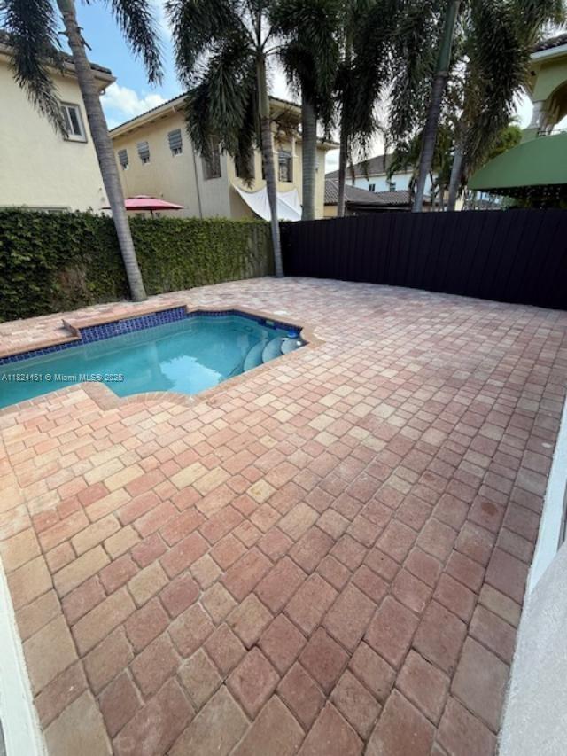 Building Photo - 15564 SW 12th Terrace
