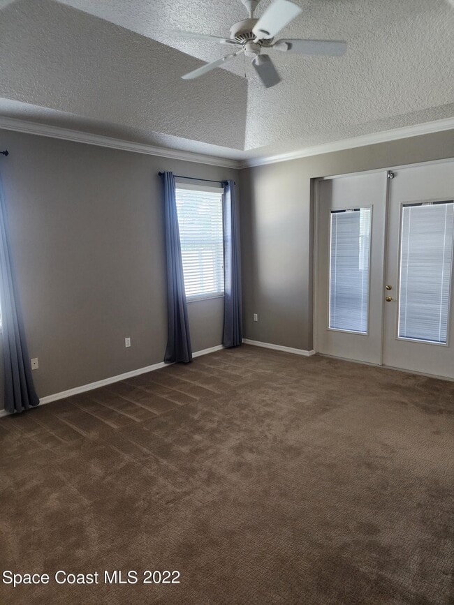 Building Photo - 220 Northgrove Dr