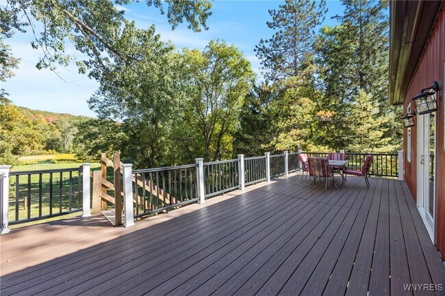 Building Photo - 5445 E Creek Rd