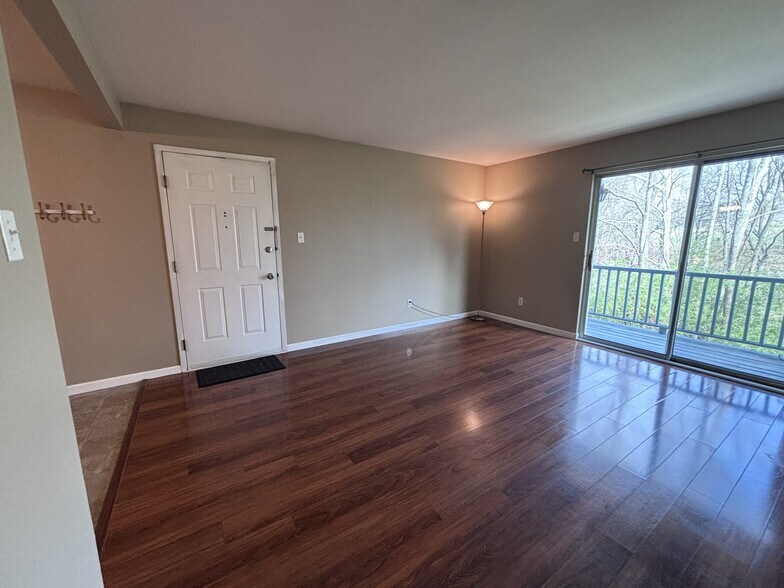 Building Photo - 7519 Triwoods Dr