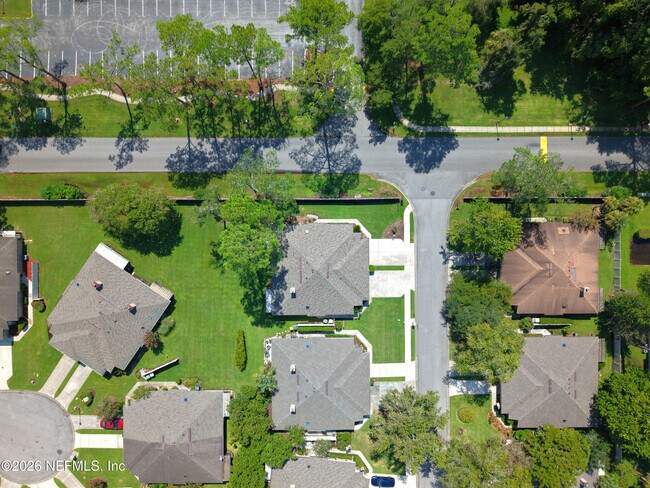 Building Photo - 9351 Arbolita Way