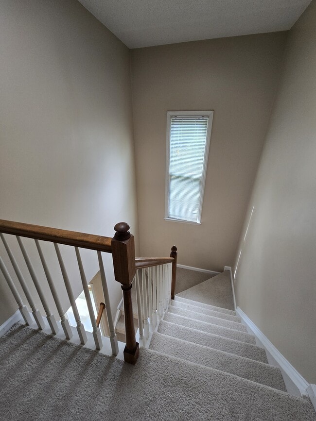 Building Photo - 1500 Oakland Hills Way