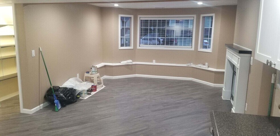 Building Photo - 24028 25th Ave S