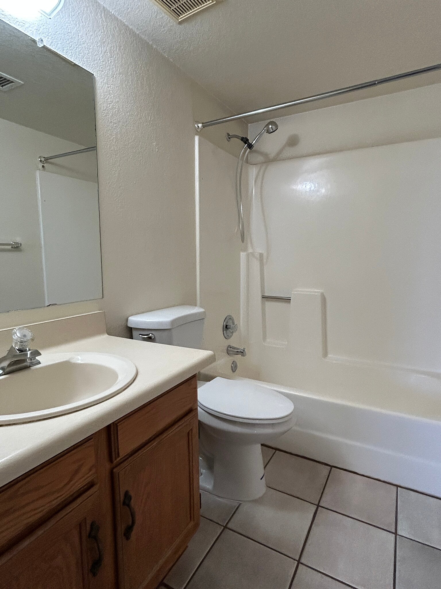 Building Photo - 807 W Nopal Pl