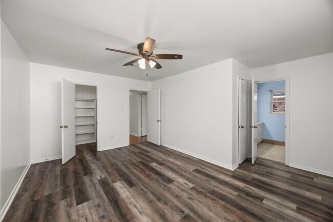 Building Photo - 1030 Lehman St