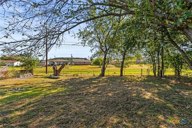 Building Photo - 505 Curry Ave