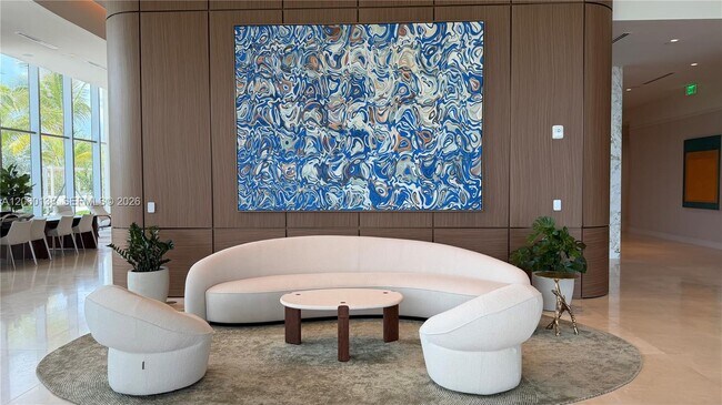 Building Photo - 2411 Laguna Cir