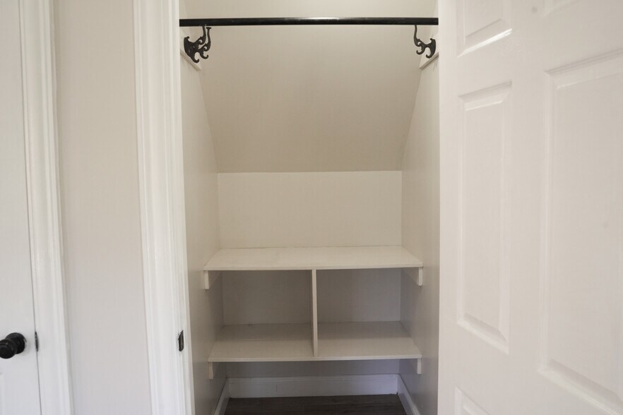 Basement Closet (4x6) - 393 Hays Blvd