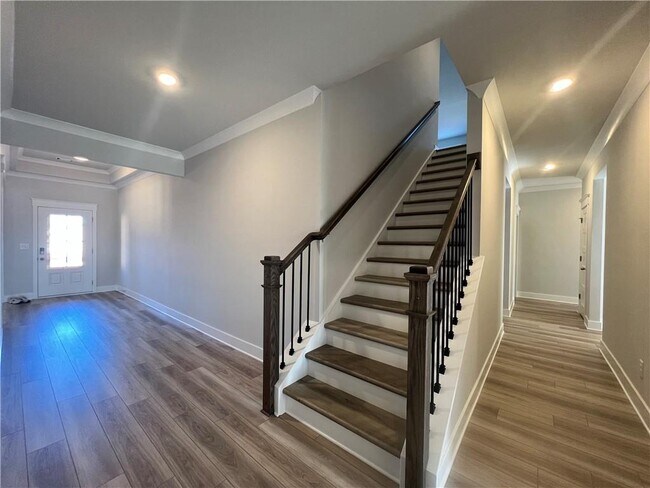 Building Photo - 150 Cruce Lake Ct