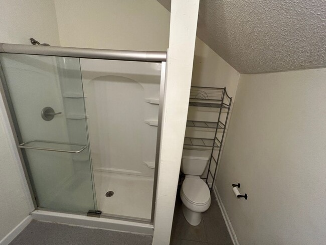 Building Photo - 4 Bed | 2 Bath Townhouse near NCSU - MOVE ...