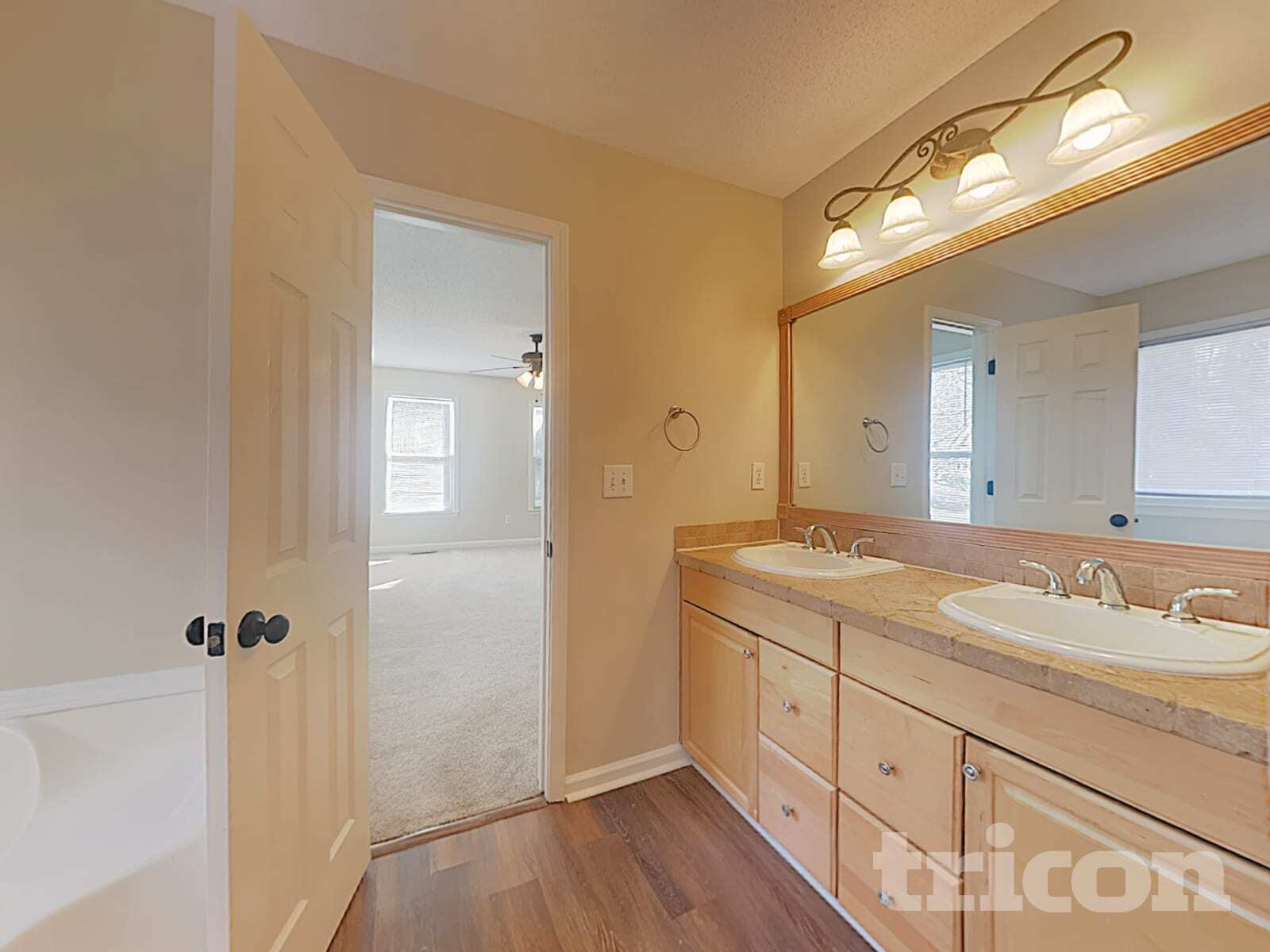 Building Photo - 447 Kent Ln