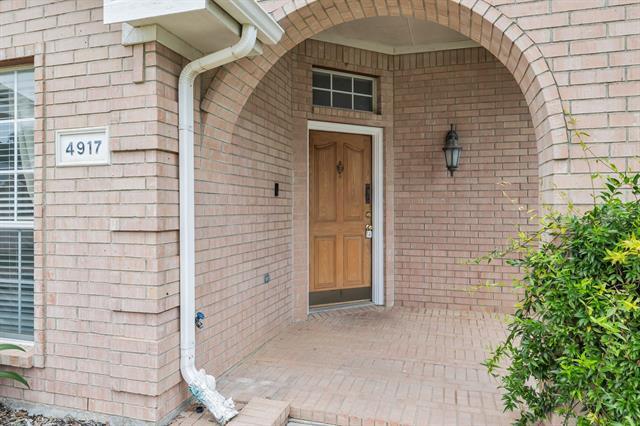 Building Photo - 4917 Woodmeadow Dr
