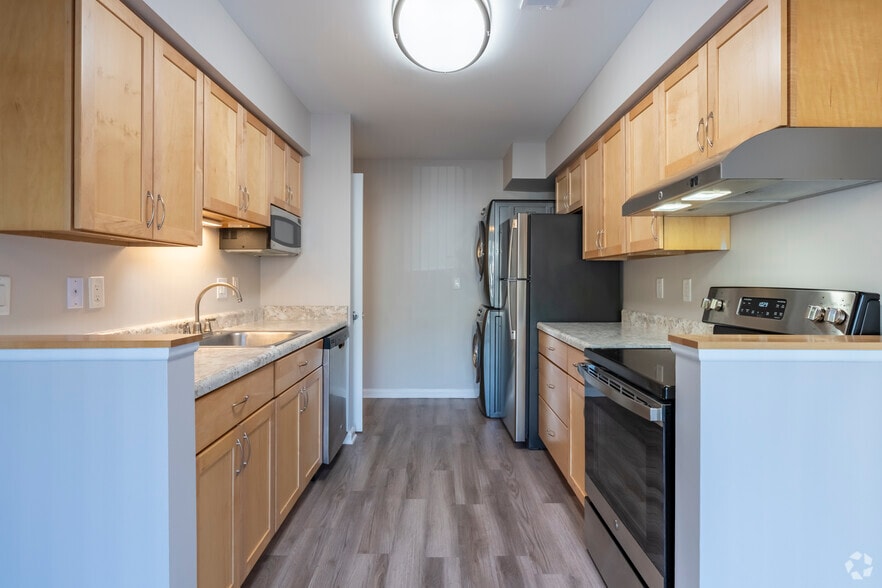 Primary Photo - Walkabout Creek