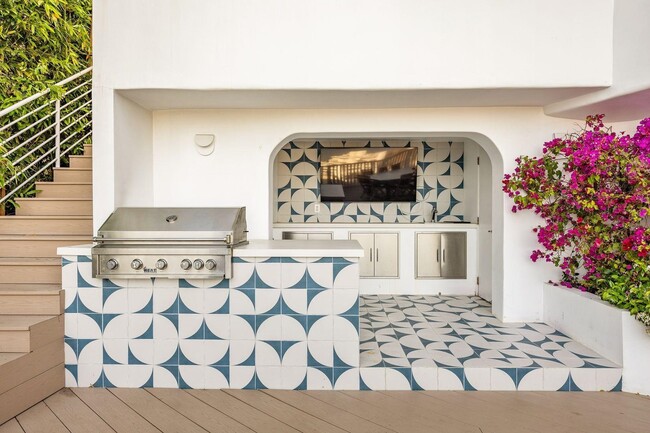 Building Photo - 17440 Revello Dr