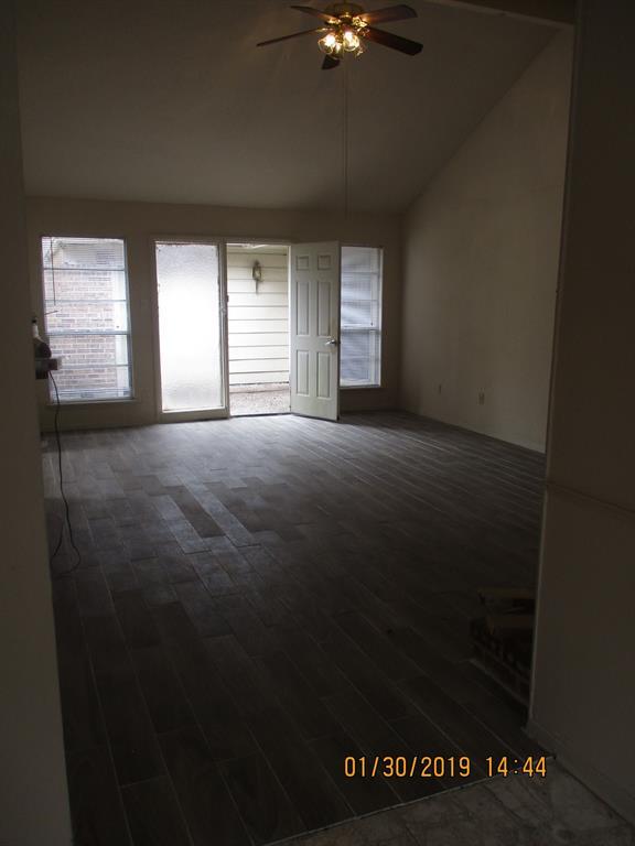 Building Photo - 10822 Lynbrook Dr