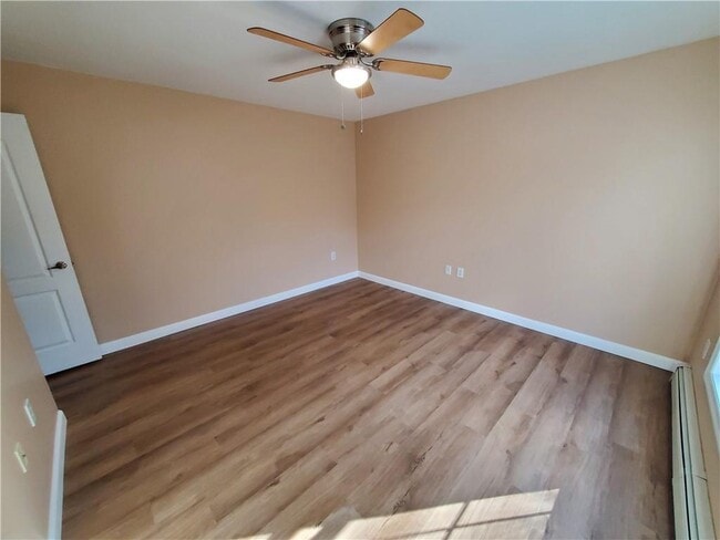 Building Photo - 35 Mapleville Main