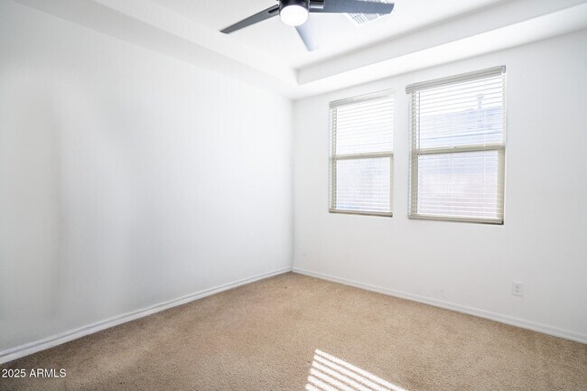 Building Photo - 4368 N Pioneer Dr