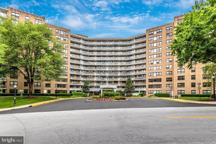 Building Photo - 1600 Hagys Ford Rd N