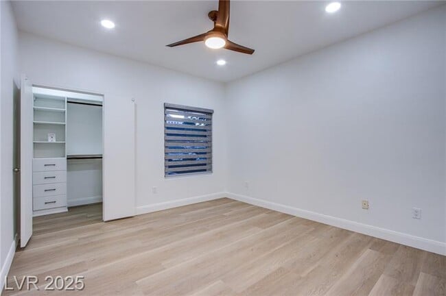 Building Photo - 7255 W Sunset Rd