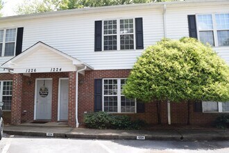 Building Photo - $1,150 | 2BR/1.5BA Townhouse – Spacious, P...