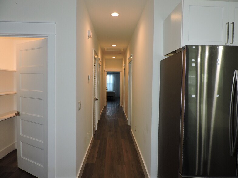Building Photo - 12610 Erin Lea Ln