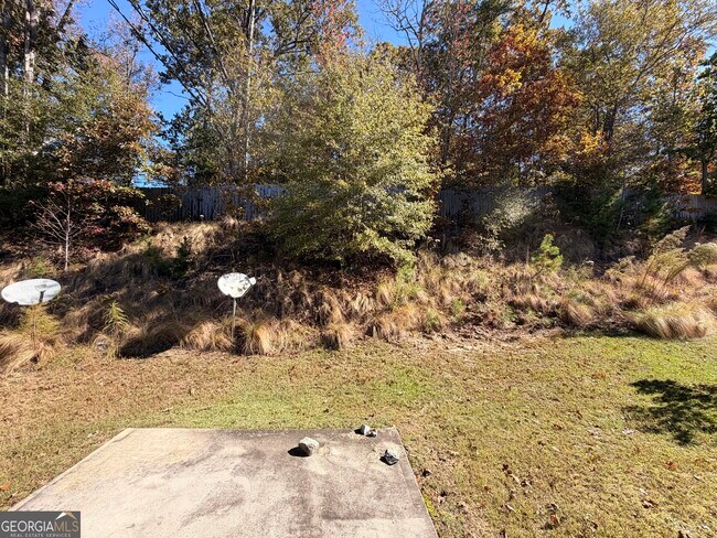 Building Photo - 235 Broadmoor Dr