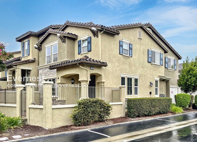 Building Photo - 10435 Whitcomb Way