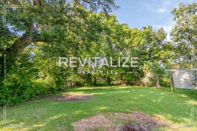 Building Photo - 1066 Bernice Hudson Dr