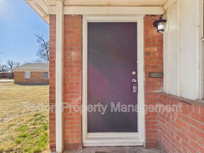 Building Photo - 3008 Westhaven Dr