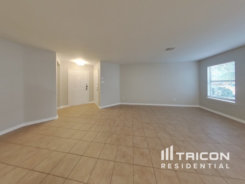 Building Photo - 15543 Liberty Cypress Ct
