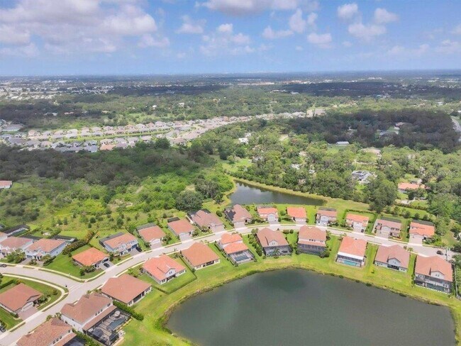 Building Photo - 7228 Great Egret Blvd