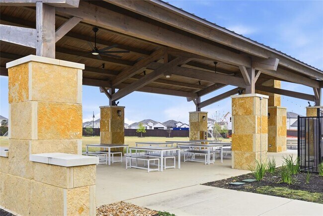 Building Photo - 209 Thurman Holt Rd