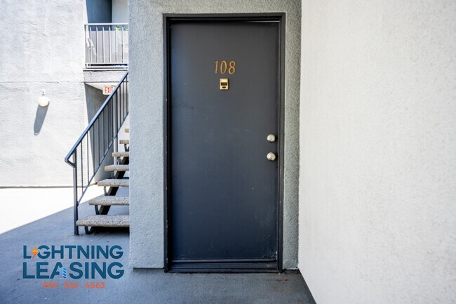 Building Photo - 14201 Victory Blvd