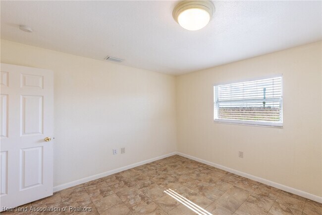 Building Photo - 1314 Denise Ave