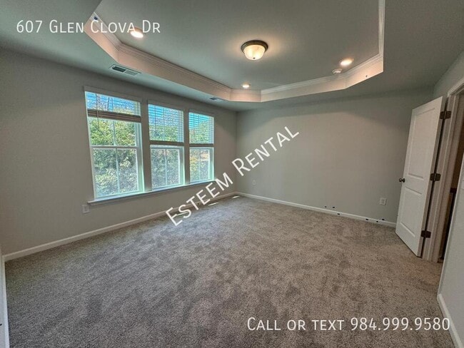 Building Photo - 607 Glen Clova Dr