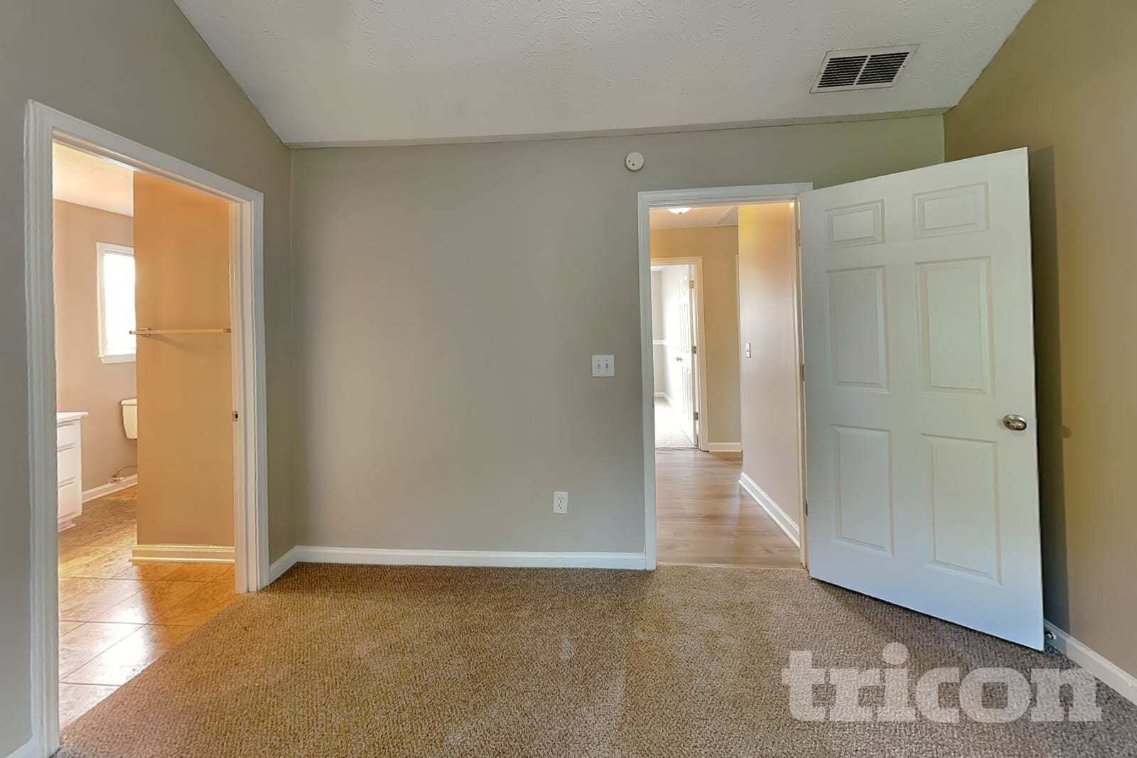 Building Photo - 195 Falcon Ridge Dr