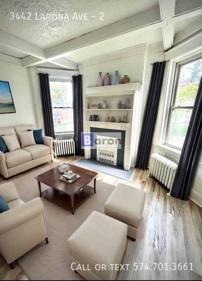 Building Photo - 3442 Larona Ave