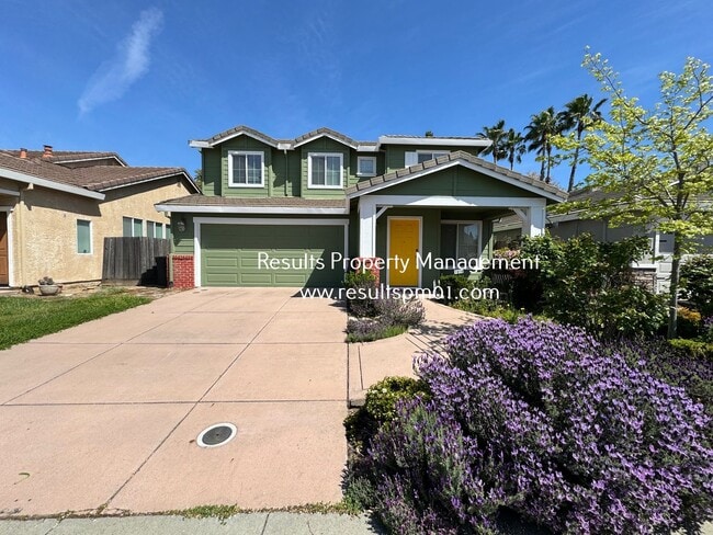 Building Photo - Roseville 4 Bedroom Beauty with Bonus Room!