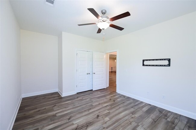 Building Photo - 1270 Charleston Dr