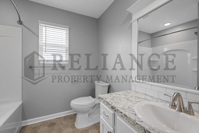 Building Photo - 1558 N Aster Cir