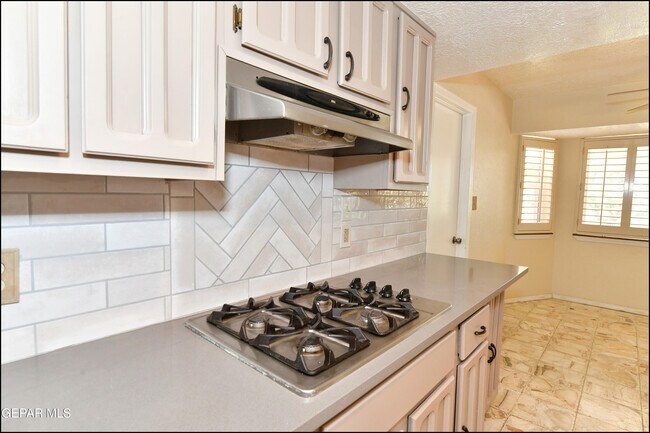 Building Photo - 3606 Colville Dr