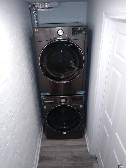 Building Photo - 1632 New Jersey Ave NW