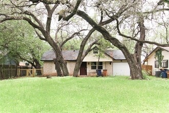 Building Photo - 305 Rowland Dr