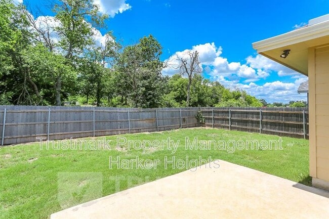 Building Photo - 3050 Dade Loop