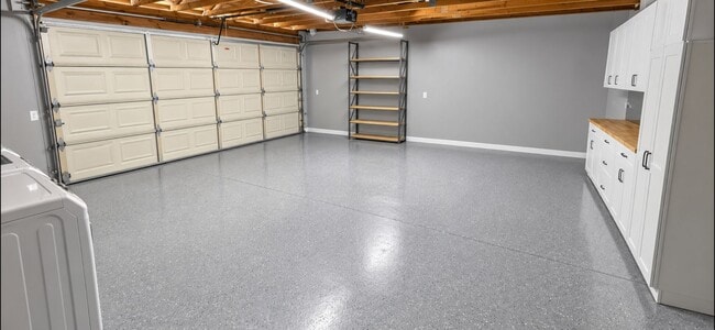 Building Photo - 74242 Pinon Dr