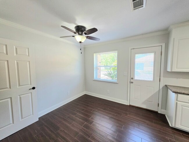 Building Photo - Spacious 3-Bedroom Ranch-Style Home