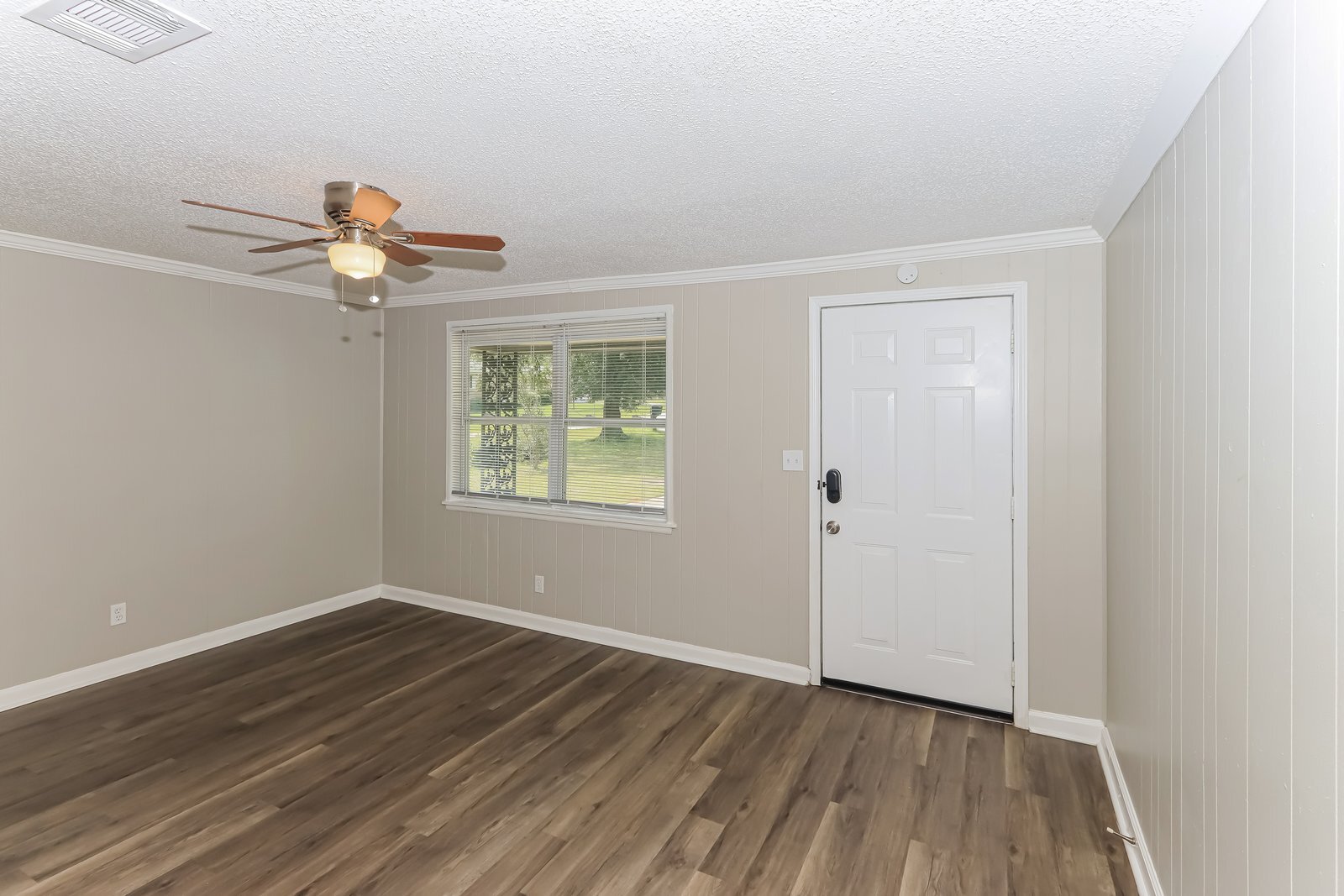 Building Photo - 1030 Winchester Cir