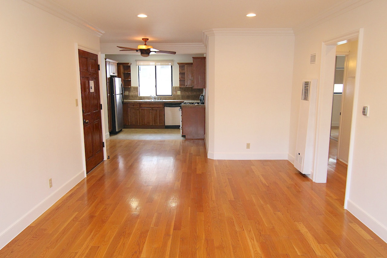 Building Photo - 600 N Sweetzer Ave