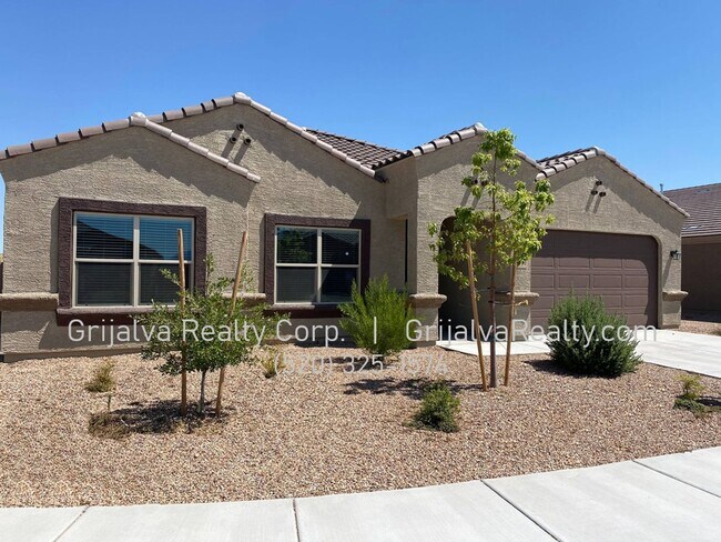Primary Photo - Newer 4 BR Home in Sahuarita for Rent **MO...