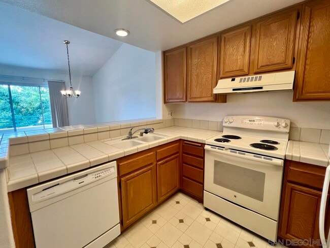 Building Photo - 9995 Scripps Westview Wy